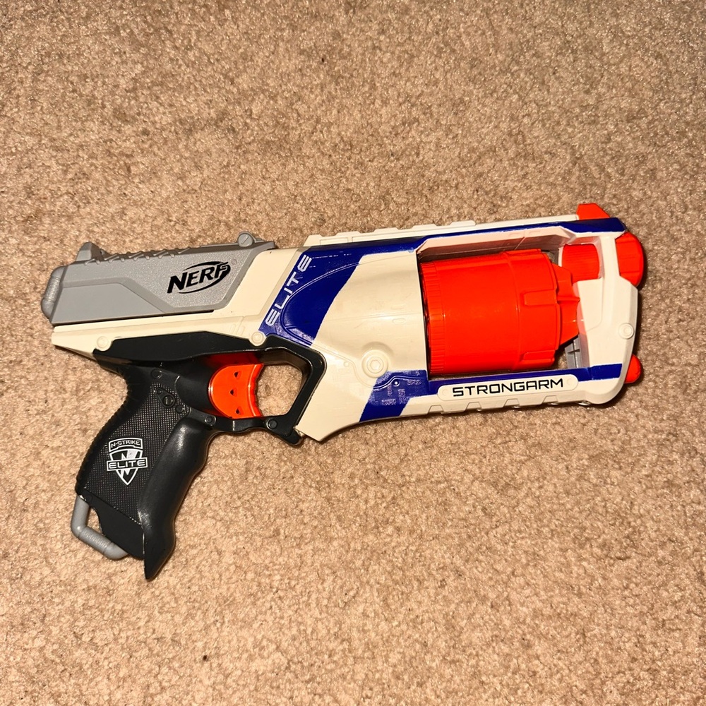 Nerf Strongarm Blaster in White, Blue & Orange